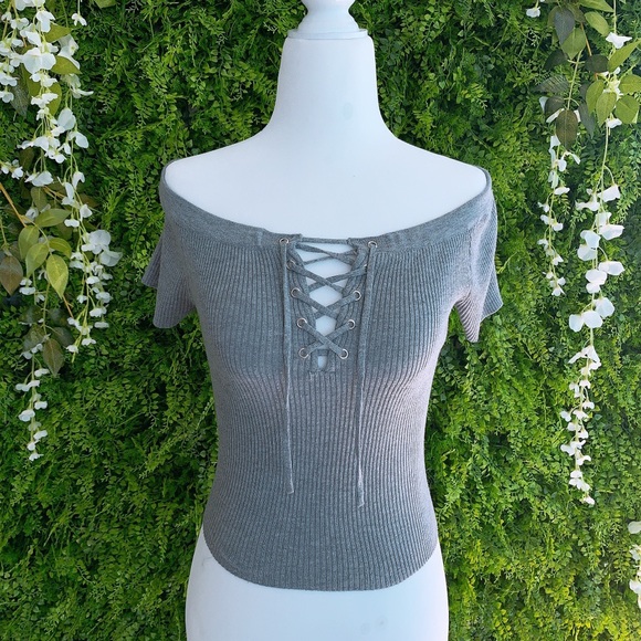 ๐.๐ ๐๐ฎ๐ช๐ป๐ฝ๐ผ โข Ribbed Knit Crop Top Corset - Picture 1 of 3